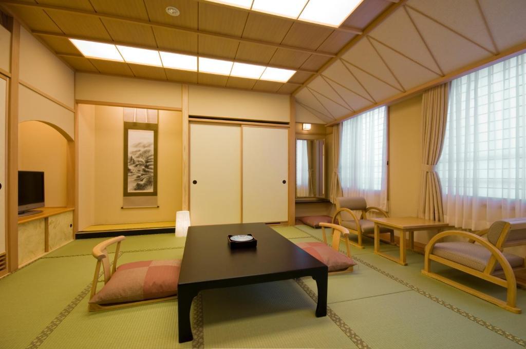 Oike Hotel Fujikawaguchiko Habitación foto